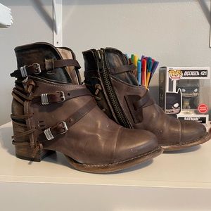 Crue Freebird Slightly Used